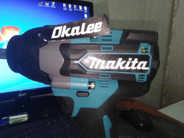 3D-Логотип "makita / макита" 3D-Логотип "makita / макита"