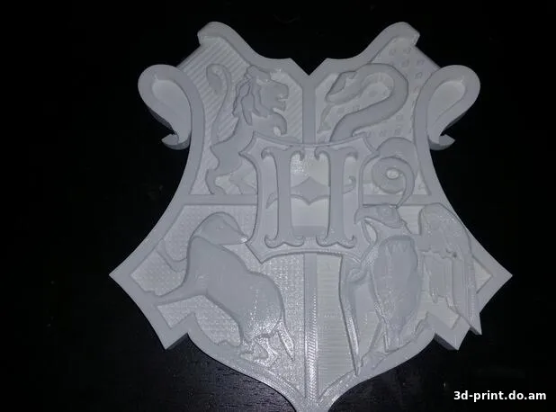 3D-логотип "Hogwarts Crest" из Harry Potter