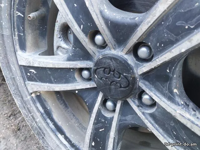 3D-логотип "Бэтмобиль из KIA Cerato"