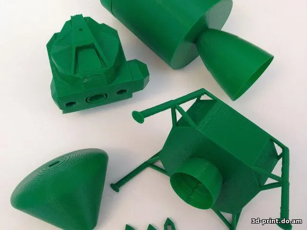 3D-модель "Аполлон с лунным модулем" 3D-модель "Аполлон с лунным модулем"