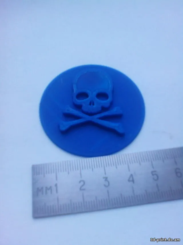 3D-логотип "Череп и кости в круге"