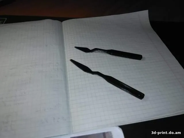 3D-модель "Шпатель для рисования и наложения жидких обоев( рисунка)"