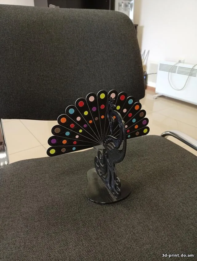 3D-модель "Набор статуэток: котенок, сова, кошка, перо, павлин"