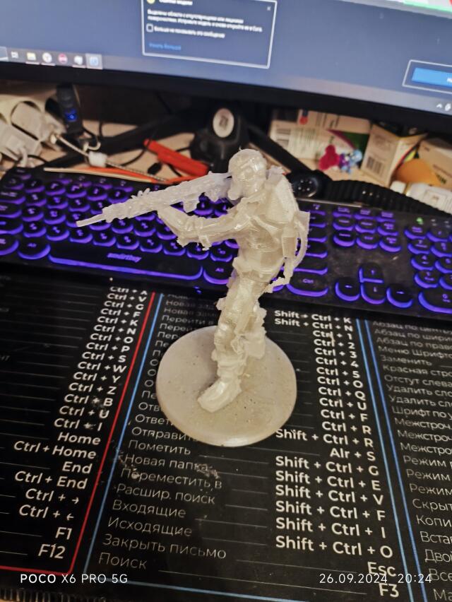 3D-модель "Фигурка сталкера в экзоскелете"