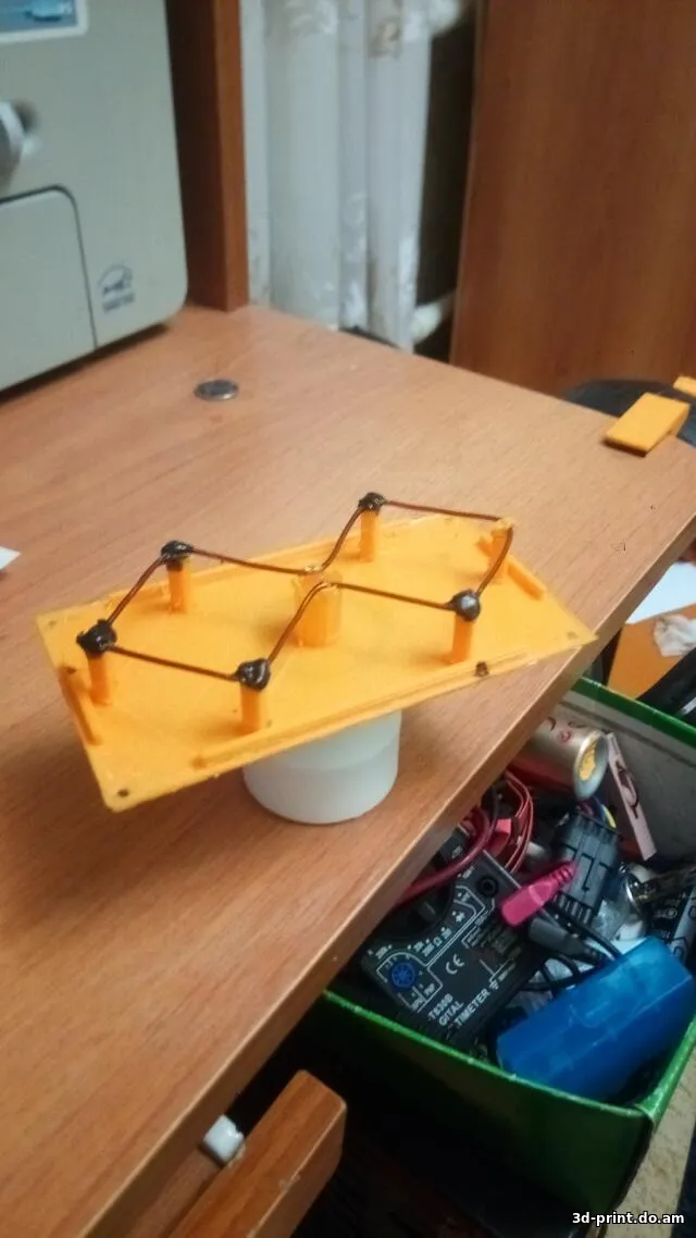 3D-модель "Антенна харченко в боксе 3g 2100 Mgz" 3D-модель "Антенна харченко в боксе 3g 2100 Mgz"