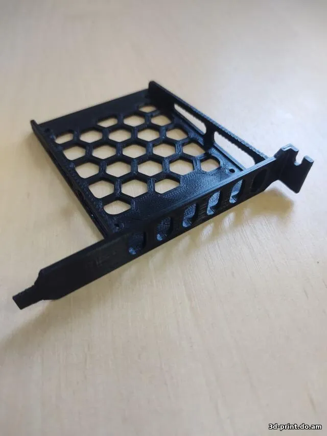 3D-модель "Кронштейн PCI для 2.5" SSD или HDD"