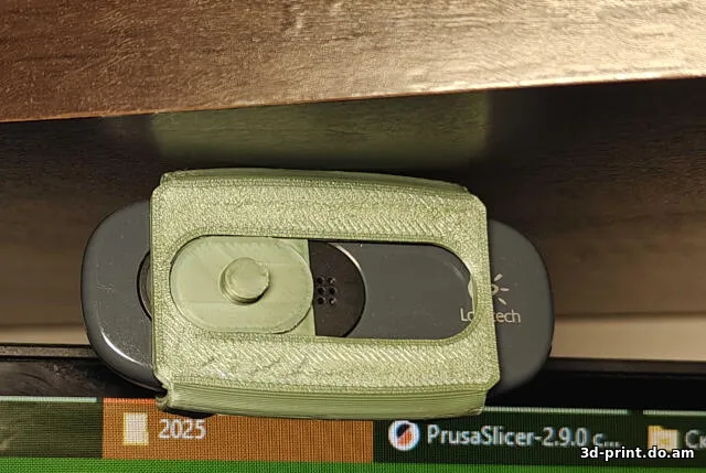 3D-модель "Шторка для камеры Logitech C270" 3D-модель "Шторка для камеры Logitech C270"