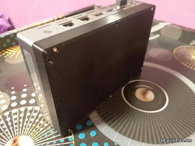 3D-модель "Higole F9B Pro 3 варианта корпуса с крышкой"