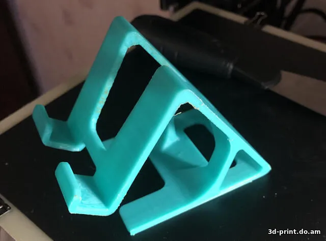 3D-модель "Подставка под телефон"