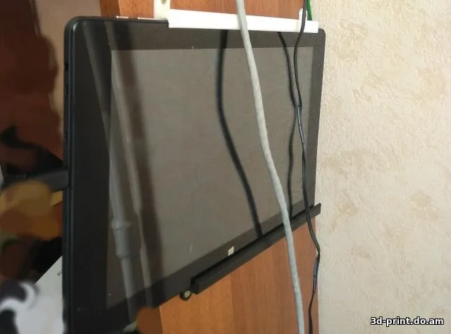 3D-модель "Держатель для планшета планка"