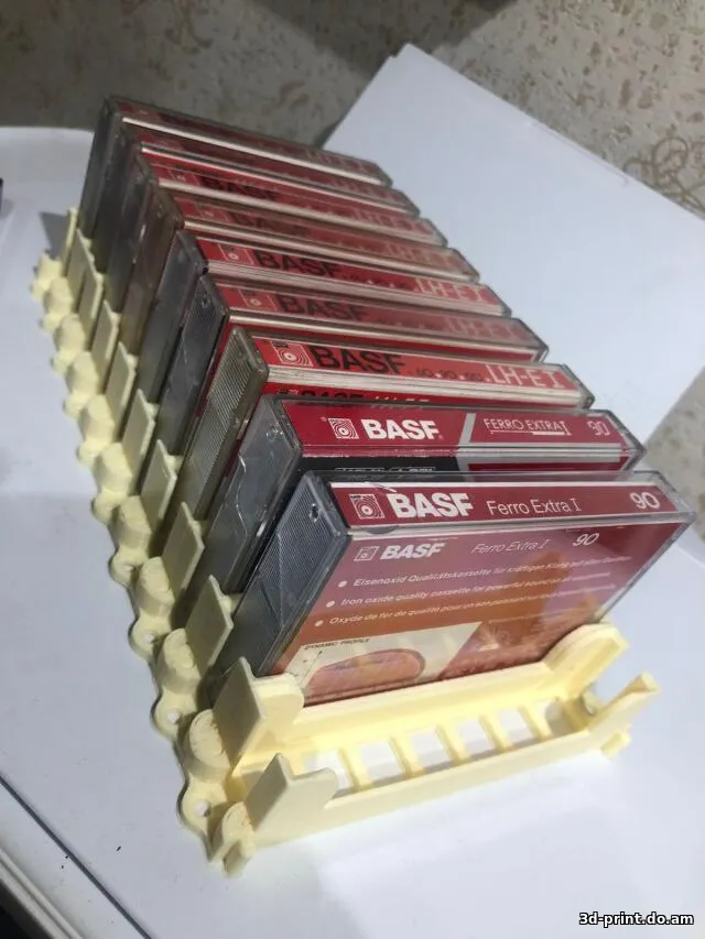 3D-модель "Держатель для компакт кассет"