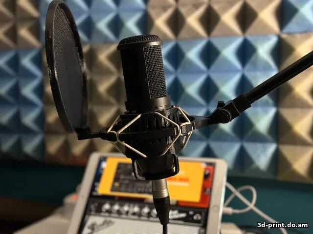 3D-модель "Паук для микрофона AKG 120 и поп-фильтр"