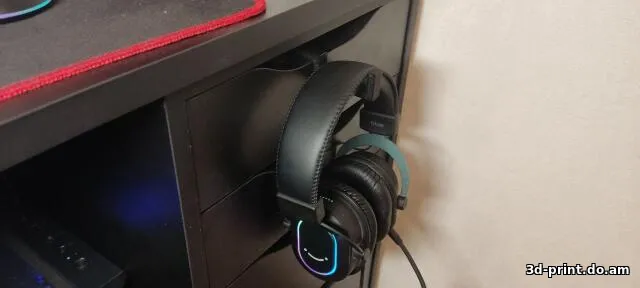 3D-модель "Крюк-подставка для наушников"