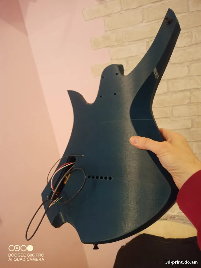 3D-модель "Реплика электрогитары Inspector Katana" 3D-модель "Реплика электрогитары Inspector Katana"