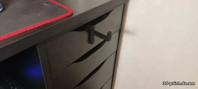 3D-модель "Крюк-подставка для наушников"