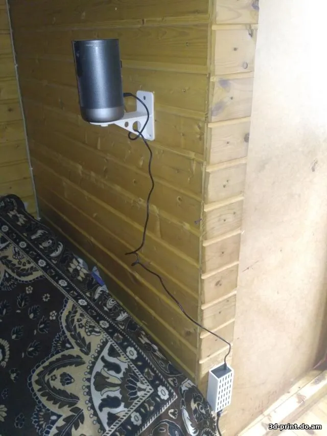 3D-модель "Кронштейн настенный для видеопроектора Smartidea D29 и его братьев"