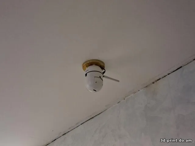 3D-модель "Потолочное крепление камеры видеонаблюдения вместо точечного светильника GU5.3"