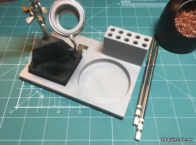 3D-модель "Органайзер для паяльных принадлежностей клона паяльной станции Hakko T12"