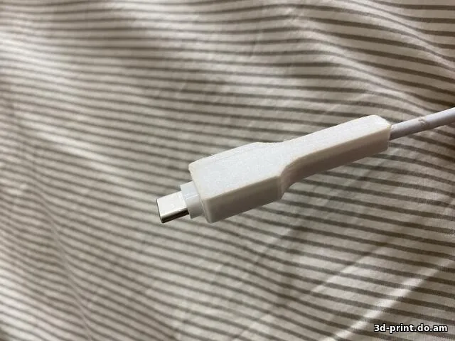 3D-модель "Защита кабеля для macbook pro USB-C"