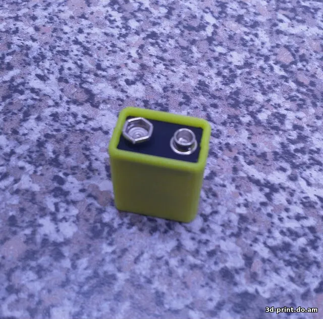 3D-модель "Фонарик из батарейки крона"