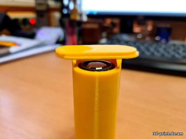 3D-модель "Кейс для 2 аккумуляторов формата 21700 / 20700"