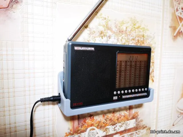 3D-модель "Полочка настенная для приемника Degen DE 1103"