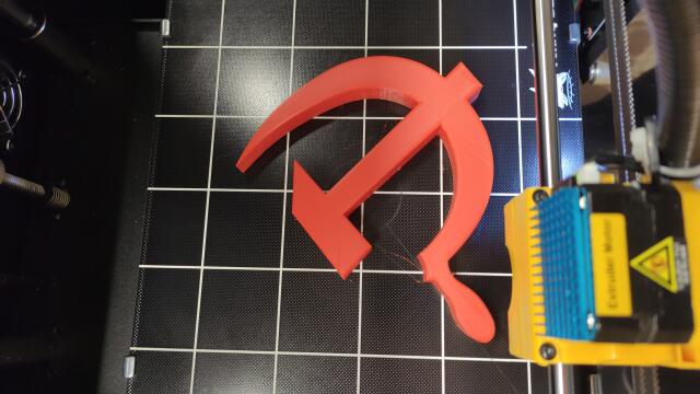 3D-модель "Серп и молот на подставке"