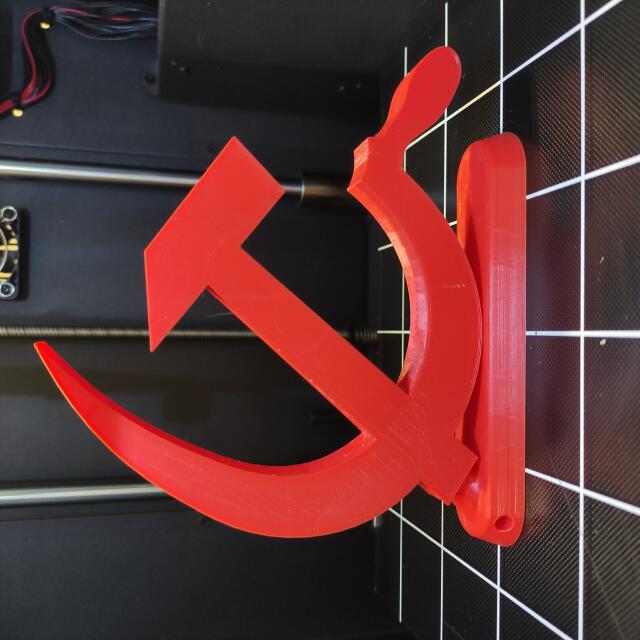 3D-модель "Серп и молот на подставке"