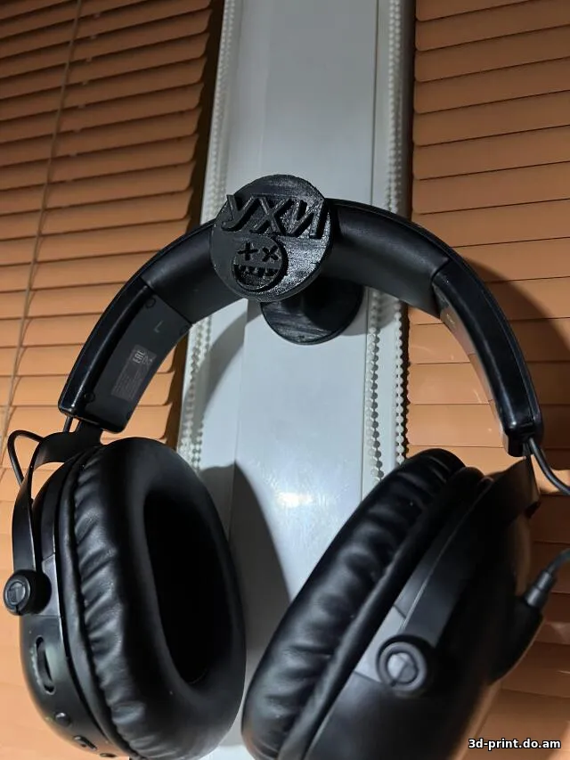 3D-модель "Настенный держатель для наушников"