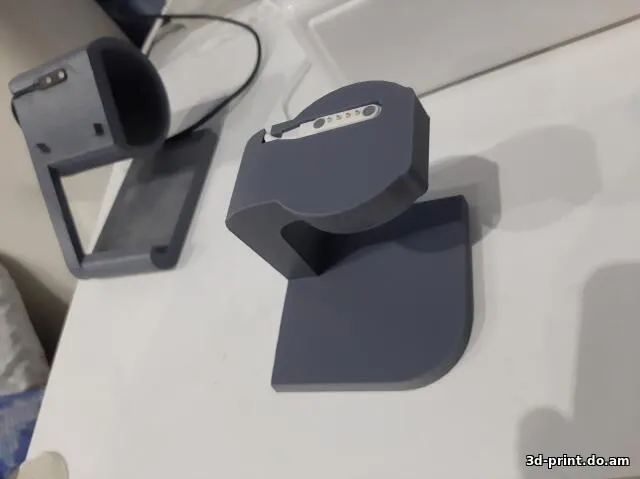 3D-модель "Подставка с зарядкой для часов"