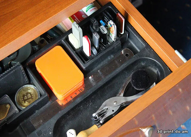 3D-модель "Кассета для флешек"