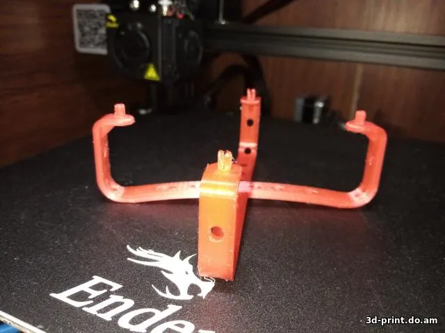 3D-модель "ПОДСТАВКА ПОД ТЕЛЕФОН С НОЖКАМИ"