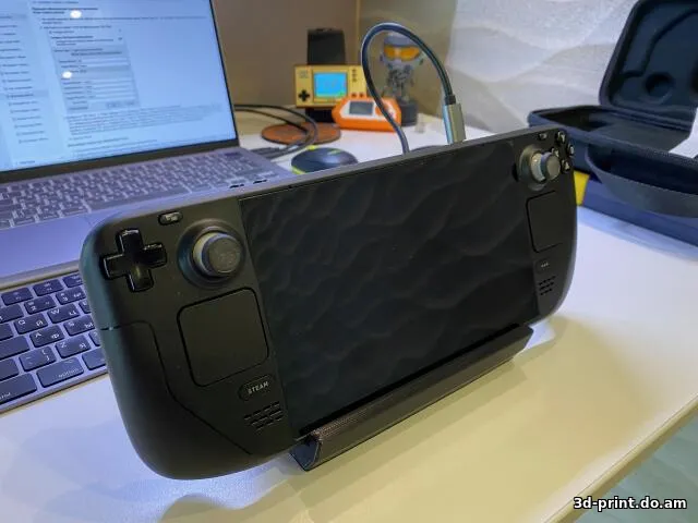 3D-модель "Подставка с интегрированным хабом для Steam deck"