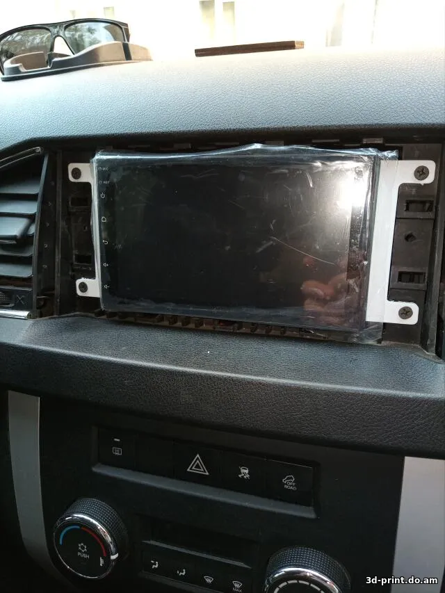 3D-модель "Установочный комплект универсальной магнитолы 2din 7" (переходная рамка) для УАЗ Патриот 2017+"