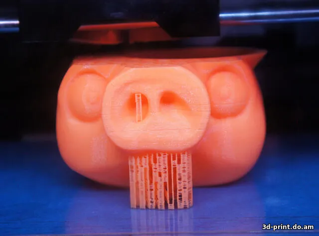 3D-модель "King Svin карандашница" 3D-модель "King Svin карандашница"