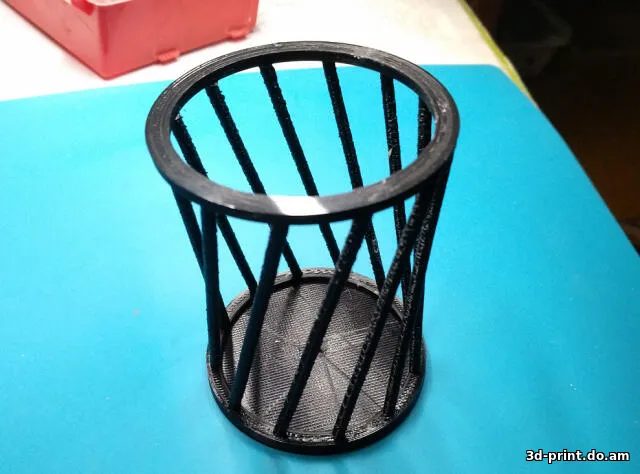 3D-модель "Стаканчик-карандашница" 3D-модель "Стаканчик-карандашница"