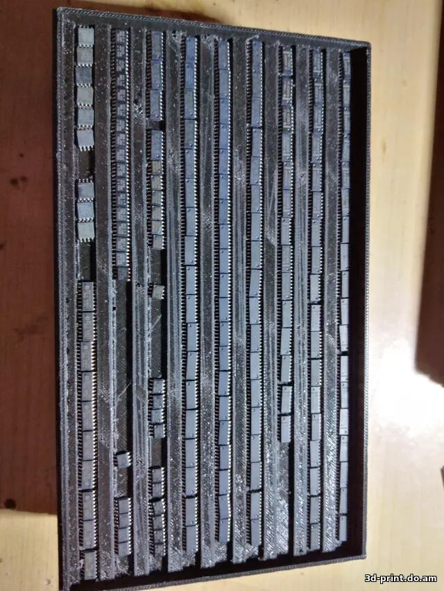 3D-модель "Боксы под микросхемы"