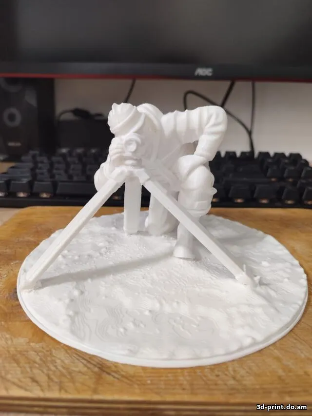 3D-модель "Геодезист"
