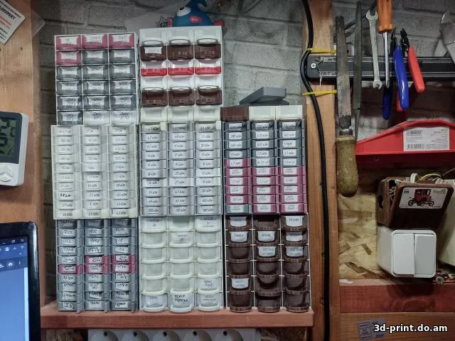 3D-модель "Кассетница для радиодеталей 2"