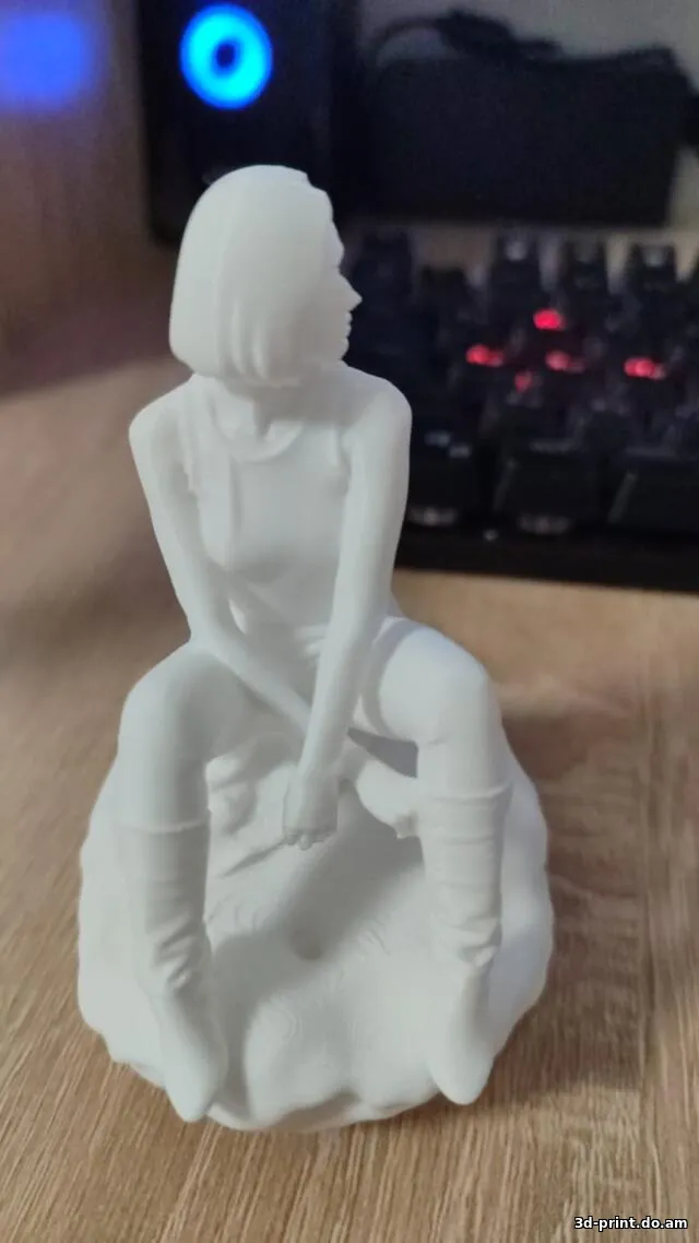 3D-модель "Девушка на камне"
