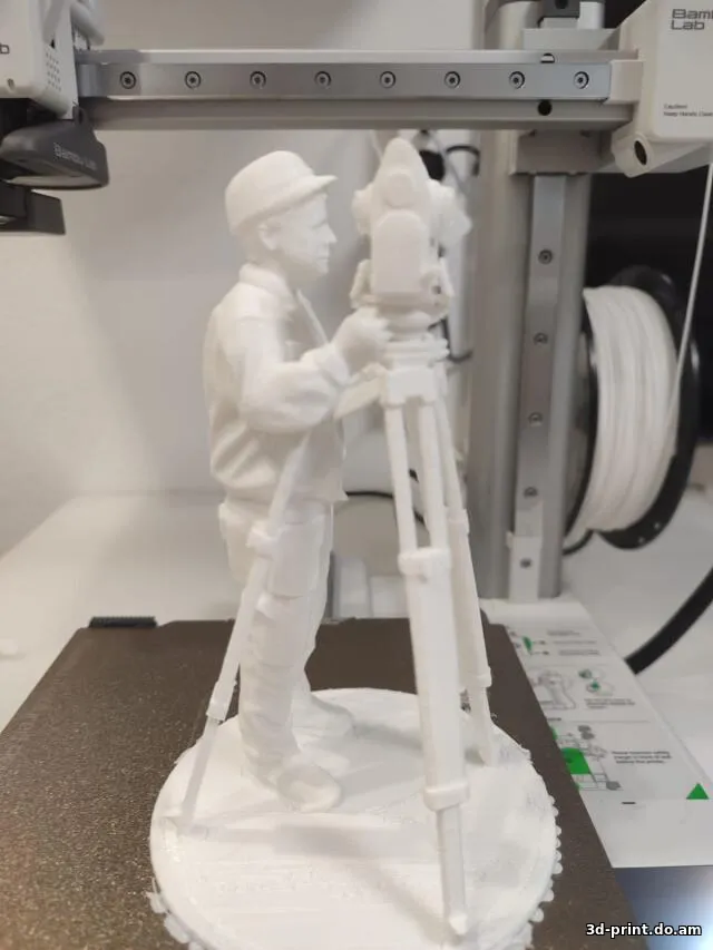 3D-модель "Геодезист 2"