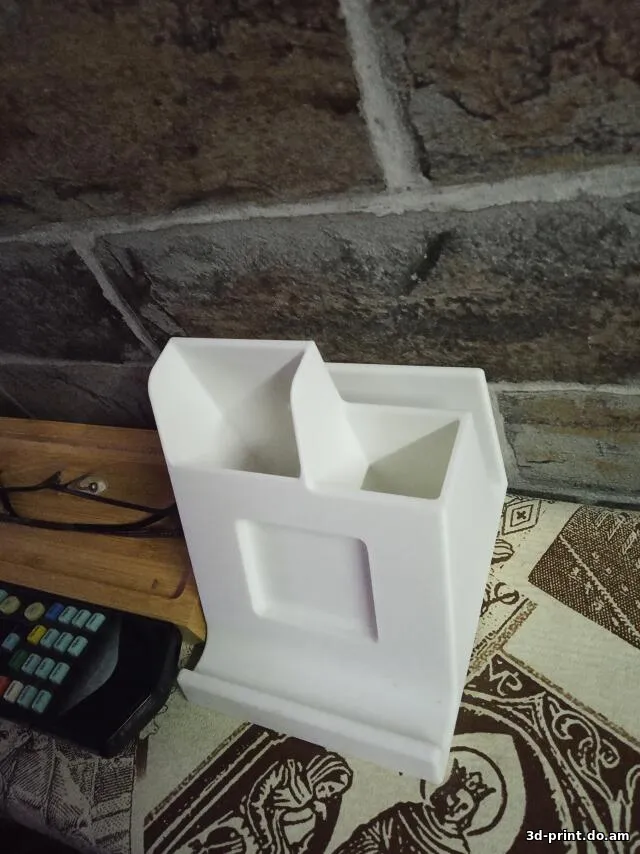 3D-модель "Подставка пультов tv на диван"