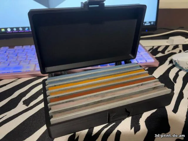 3D-модель "Кейс для абразивов, 7 мест"