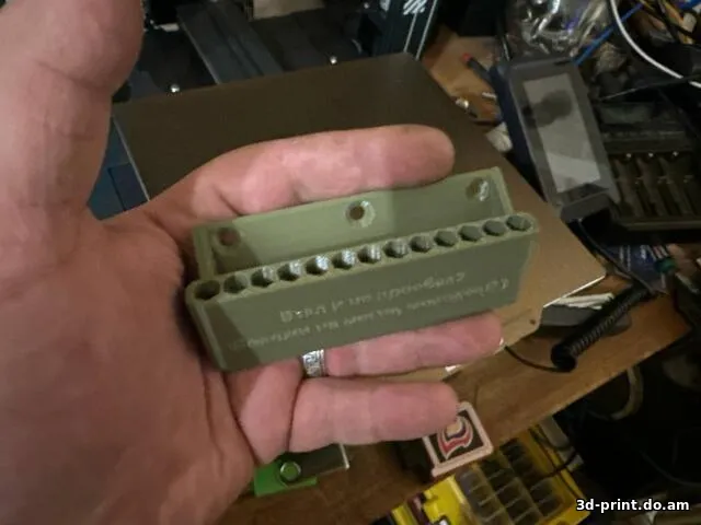 3D-модель "Органайзер для бит на стену"