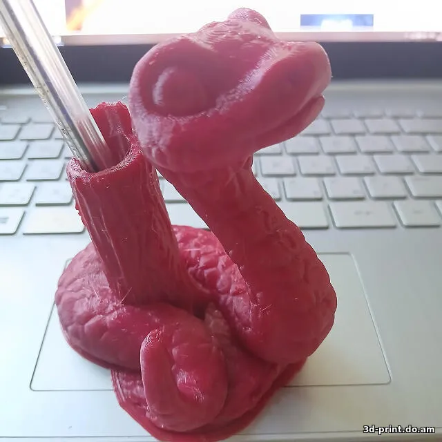 3D-модель "Змея к НГ. pen holder"