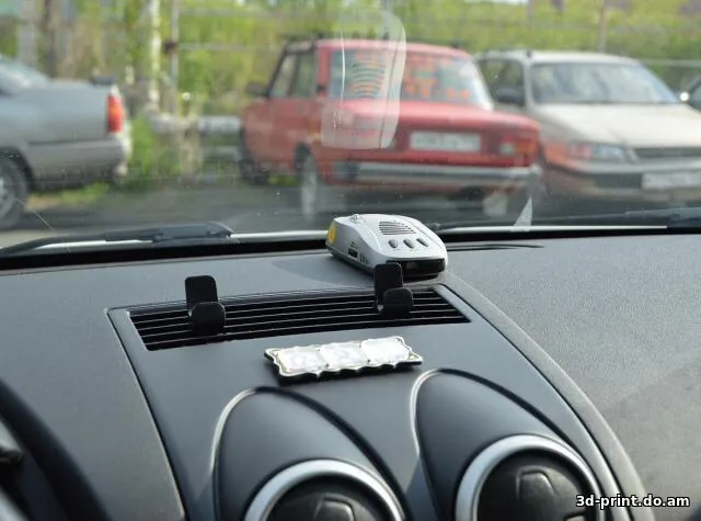 3D-модель "Подставка под телефон на воздуховод QASHQAI J10"