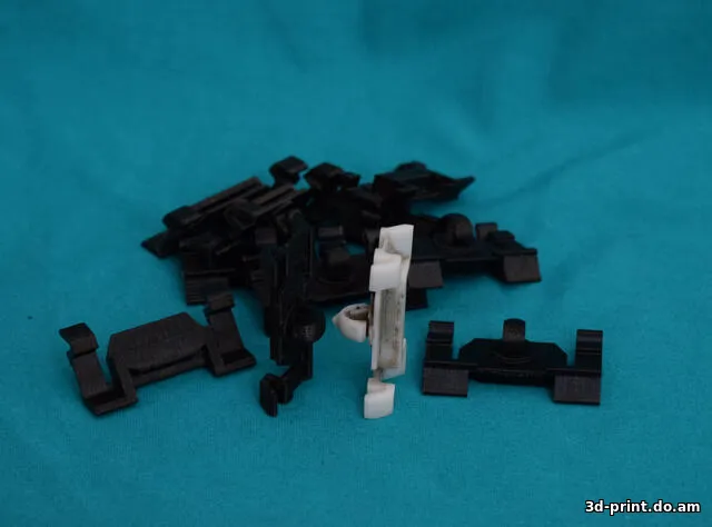 3D-модель "Mercedes W202, W203, W208, W210, W220 клипса порога"