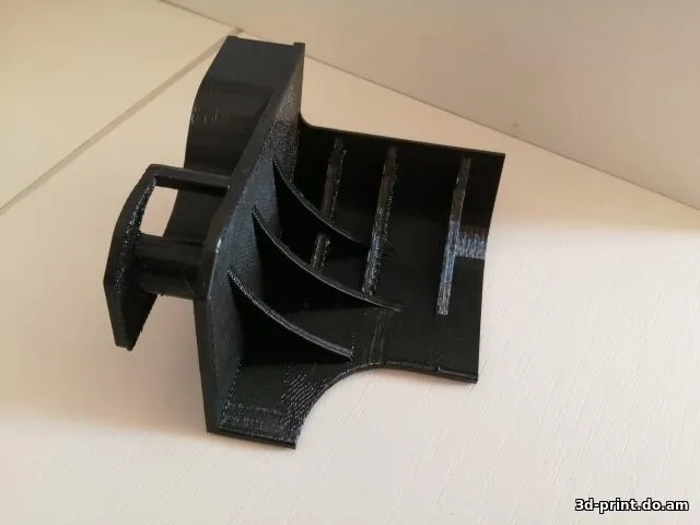 3D-модель "Крепление полки багажника Opel Astra"