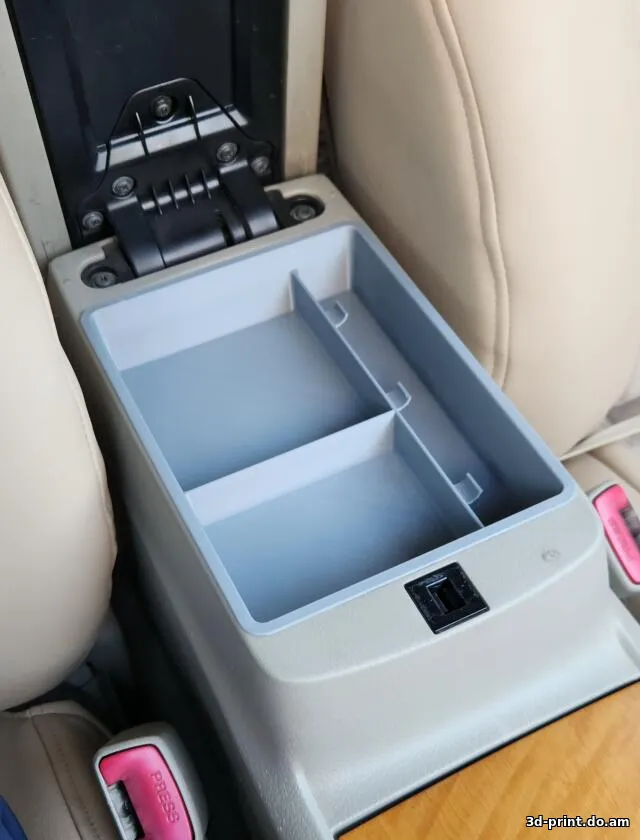 3D-модель "Вкладыш в бардачок Toyota Premio/Allion ZRT 260"