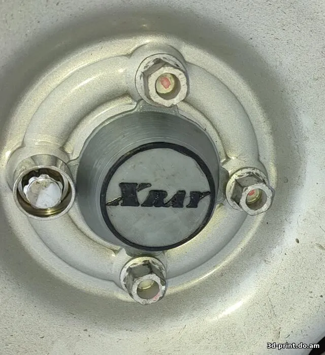 3D-модель "Колпак передней ступицы автомобиля LADA XRAY (под штампованные диски)"